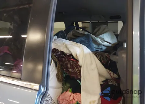 2006 Honda Odyssey Ex-L from USA, damaged, VIN 5FNRL38676B095689